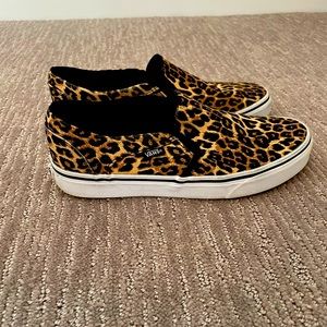 Vans slide on cheetah sneakers